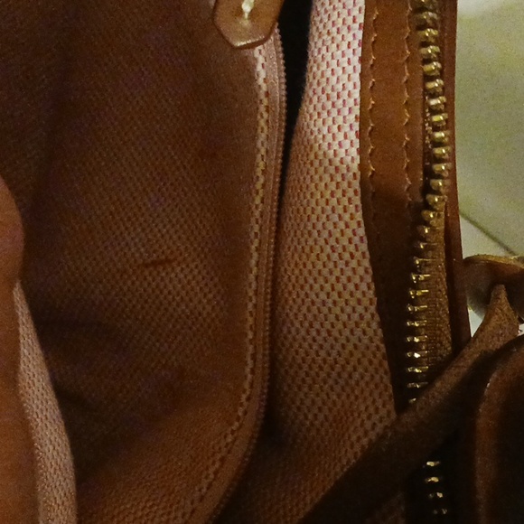 Dooney & Bourke Pale Green Hobo Crescent Bag/ Satchel ~ Very Gently Used - Picture 8 of 9